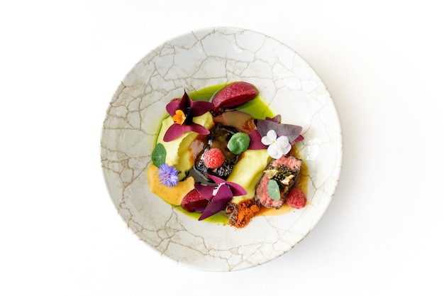 Zbliżenie na potrawę na talerzu